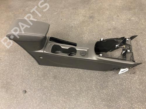 Used Middle console Middle console 19251754 19251754
