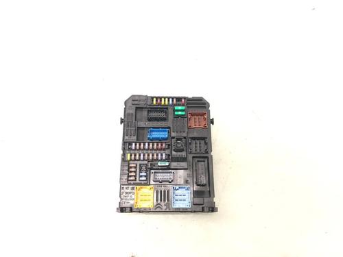 Used Fuse box Fuse box 22927734 22927734