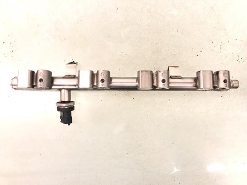 Injection rail KIA SPORTAGE III (SL) 1.6 GDI | BP16104064M98 