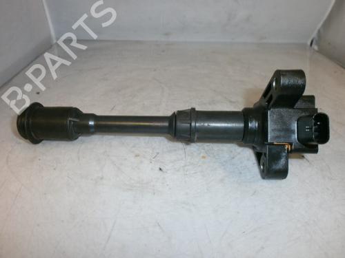 Used Ignition coil VOLVO V70 III (135) T4 (180 hp) 15630997