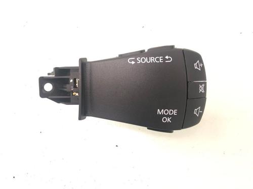 Used Steering wheel controls RENAULT MEGANE IV Grandtour (K9A/M/N_) 1.0 TCe 115 (K9MB, K9MW) (114 hp) 15812393