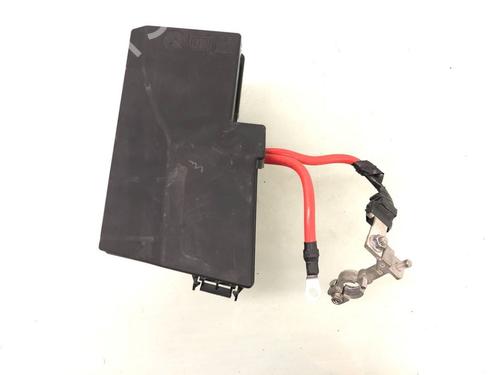 Used Fuse box Fuse box 15632859 15632859