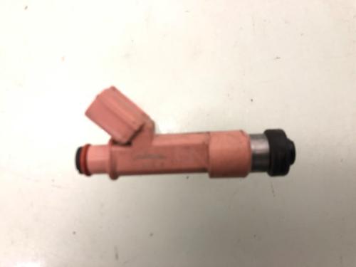Inyector TOYOTA YARIS (_P13_) 1.5 Hybrid (NHP130_, NHP130) (101 hp) 29699867