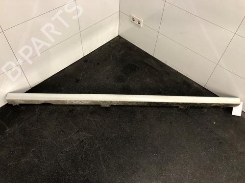 Højre sidekjole VW GOLF VII (5G1, BQ1, BE1, BE2) 1.4 TSI (150 hp) 26923390