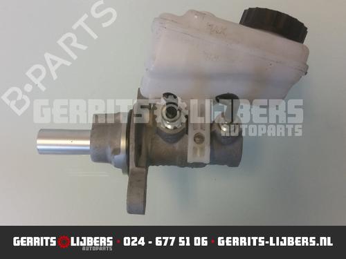 Used Brake master cylinder TOYOTA AYGO (_B1_) 1.0 (KGB10_, KGB10R) (68 hp) 12249146