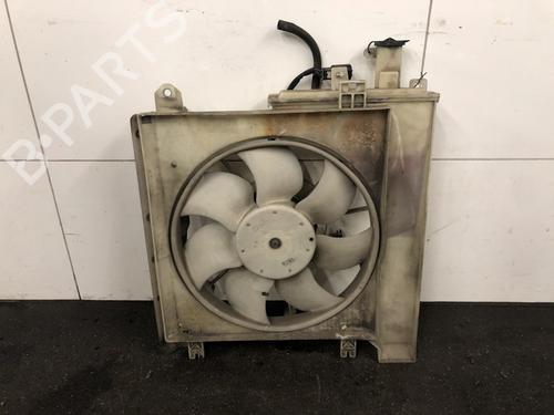 Used Radiator fan PEUGEOT 107 (PM_, PN_) 1.0 (68 hp) 17827245