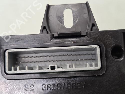 Electronic module RENAULT TWINGO III (BCM_, BCA_) 1.0 SCe 70 | BP38068090M83 - Image 4