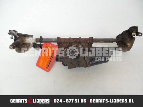 Used Front wipers mechanism TOYOTA YARIS (_P1_) 1.0 (SCP10_, SCP10R) (68 hp) 12246904