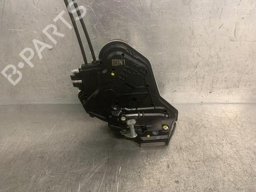 Venstre bagtil lås PEUGEOT 108 1.0 VTi (69 hp) 16282649