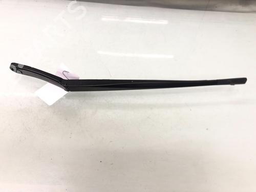 Used Front windshield wiper arm BMW 5 (F10) 520 d (163 hp) 15629625