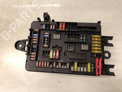 Used Fuse box Fuse box 28717600 28717600