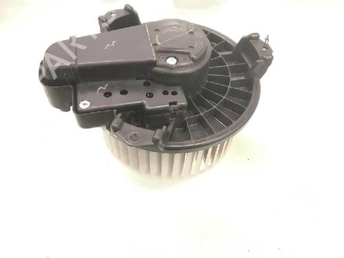 Used Heater blower motor TOYOTA YARIS (_P13_) 1.5 Hybrid (NHP130_, NHP130) (101 hp) 12480281