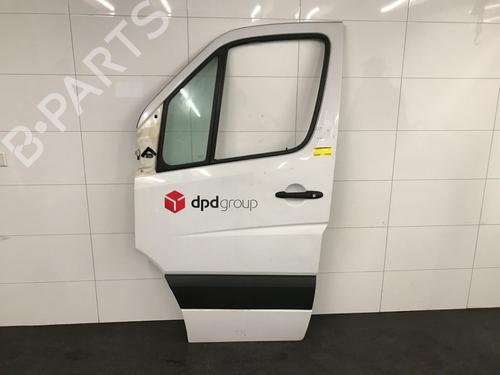 Used Left front door MERCEDES-BENZ SPRINTER 3,5-t Van (B906) 313 CDI (906.631, 906.633, 906.635, 906.637) (129 hp) 12481070