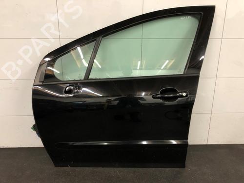 Used Left front door Left front door 18067583 18067583