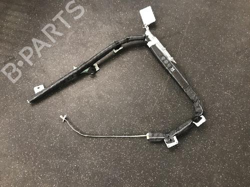right-curtain-airbag-fiat-panda-312_-319_-09-312pxh1a-519255780-34106043c-2012-12479063 main image