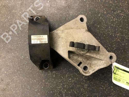 Used Engine mount DACIA LOGAN MCV II TCe 90 (K8M1, K8MA, K8AC) (90 hp) 12486392