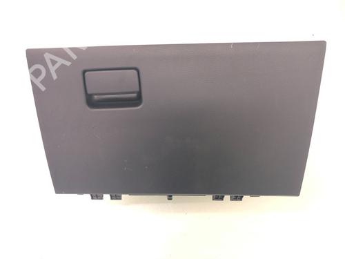 Used Glove box TOYOTA COROLLA Cross (ZVG1_, ZSG1_, MXGH1_, MXGA1_) 2.0 VVTi Hybrid (MXGH12, MXGH10) (196 hp) 15631787