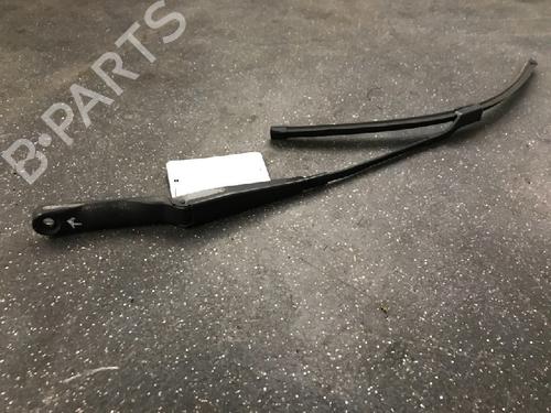 Used Front windshield wiper arm OPEL MERIVA B MPV (S10) 1.4 (75) (120 hp) 13161400