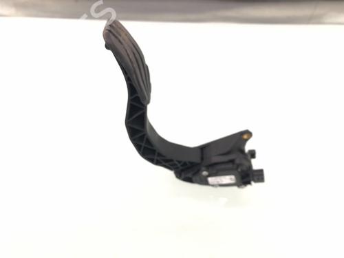 Pedal RENAULT CAPTUR II (HF_) LPG (HFMT) (101 hp) 15628438