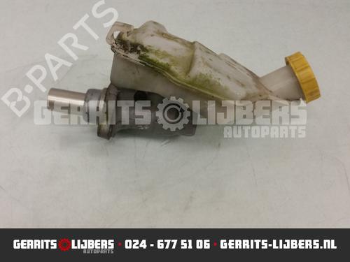 Brake master cylinder FORD FIESTA V (JH_, JD_) 1.3 | BP12248541M77 