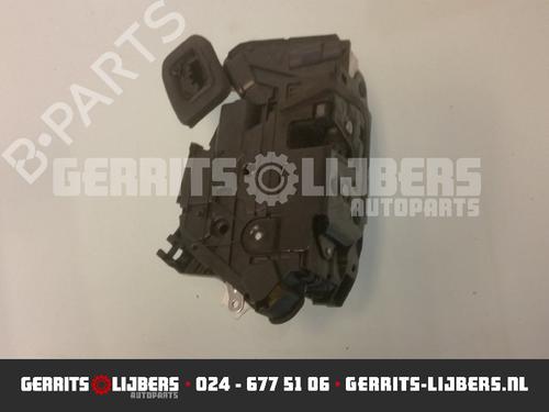 Used Front right lock VW POLO V (6R1, 6C1) 1.2 TDI (75 hp) 13157406