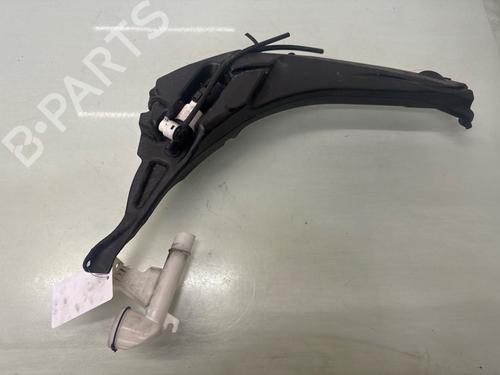 Used Windscreen washer tank PEUGEOT 308 SW II (LC_, LJ_, LR_, LX_, L4_) 1.2 THP 130 (131 hp) 31719827