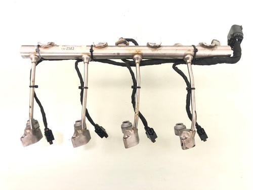 Used Injection rail Injection rail OPEL ASTRA K (B16) 1.4 Turbo (68) (150 hp) 17652772 17652772