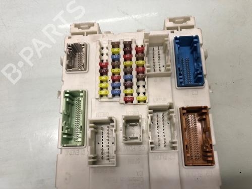 Used Fuse box Fuse box FORD FOCUS III Turnier 1.0 EcoBoost (125 hp) 25704900 25704900