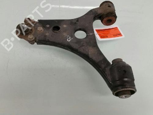 Used Right front suspension arm MERCEDES-BENZ A-CLASS (W169) A 150 (169.031, 169.331) (95 hp) 12472781