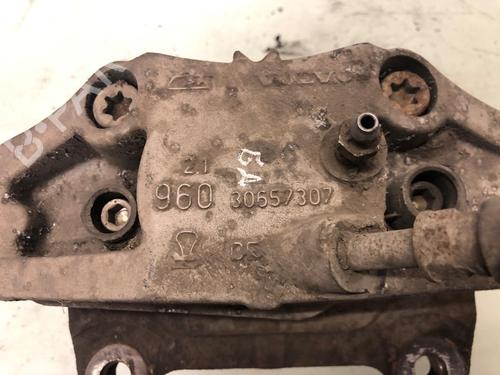 Right front brake caliper VOLVO XC90 I (275) D5 AWD | BP25704544M104 