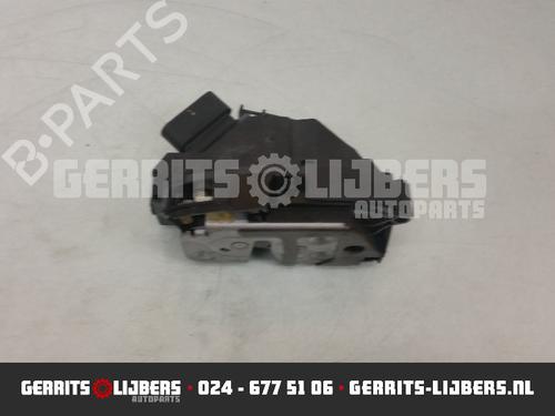 Used Rear left lock FORD FIESTA VI (CB1, CCN) 1.25 (82 hp) 13156368