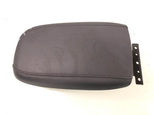 Used Armrest / Center console Armrest / Center console 18828019 18828019