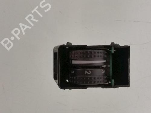 Used Switch SEAT IBIZA IV (6J5, 6P1) 1.4 TDI (80 hp) 12472129