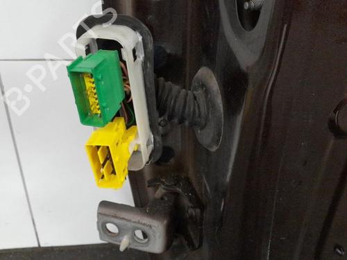 Right front door PEUGEOT 208 I (CA_, CC_) 1.2 VTI 82 | BP31289222C3