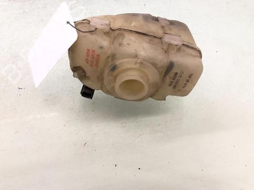 Used Expansion tank VOLVO S60 I (384) 2.4 (170 hp) 15630459