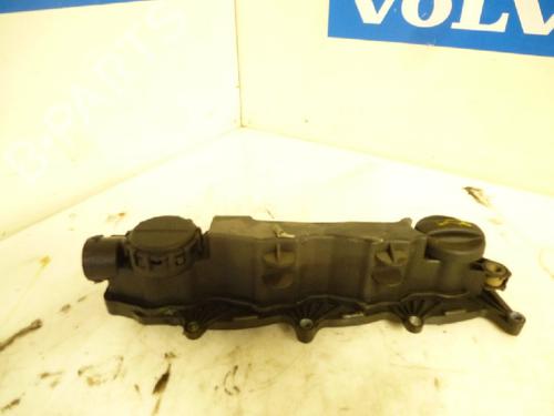Used Valve cover Valve cover 13160229 13160229