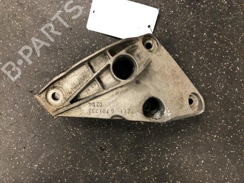 Used Engine mount BMW 5 (F10) 520 i (184 hp) 12483145