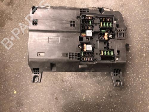 Used Fuse box Fuse box 12486274 12486274