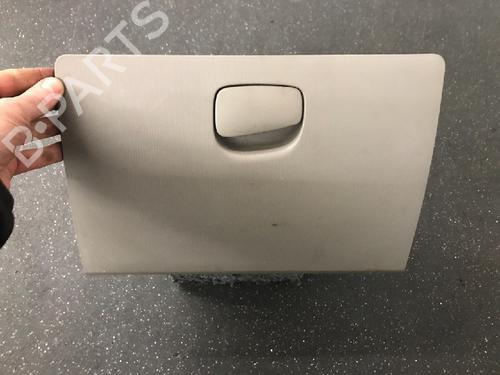 Used Glove box RENAULT ZOE (BFM_) ZOE (88 hp) 12477530