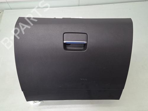 Used Glove box Glove box 38068187 38068187