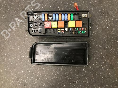 Fuse box OPEL VECTRA C Estate (Z02) 2.2 direct (F35) | BP12478769E1