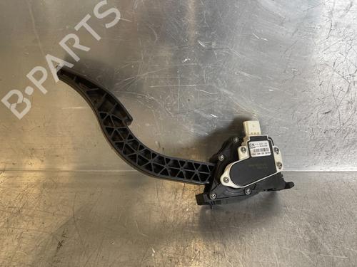Used Pedal OPEL KARL (C16) 1.0 (75 hp) 16282623
