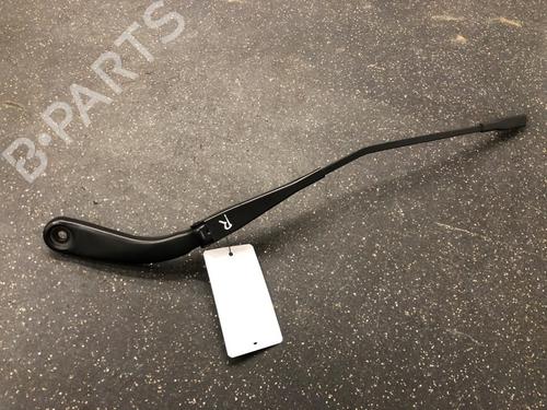 Used Front windshield wiper arm BMW 3 (F30, F80) 320 d (163 hp) 13163005