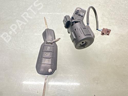 Used Ignition barrel PEUGEOT 208 I (CA_, CC_) 1.2 VTI 82 (82 hp) 31289285