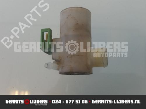 Used Washer pump SUZUKI SX4 (EY, GY) 1.6 VVT (RW416, YA21S) (107 hp) 13157351