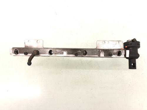 Used Injection rail VOLVO V40 Estate (645) 1.8 (122 hp) 15629221