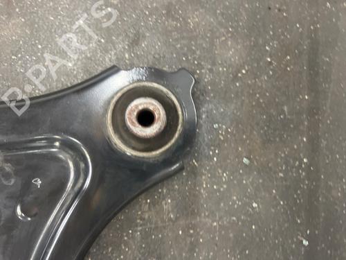 Left front suspension arm RENAULT TWINGO III (BCM_, BCA_) 1.0 SCe 70 | BP37222966M12 - Image 8