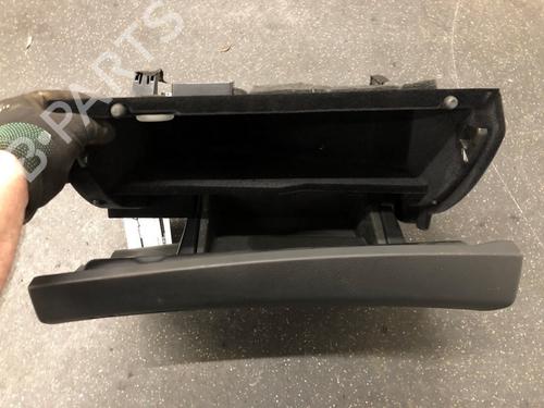 Glove box MERCEDES-BENZ C-CLASS (W204) C 180 CGI (204.049) | BP17827393C95 