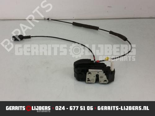 Used Front left lock NISSAN NOTE (E11, NE11) 1.5 dCi (68 hp) 13155820