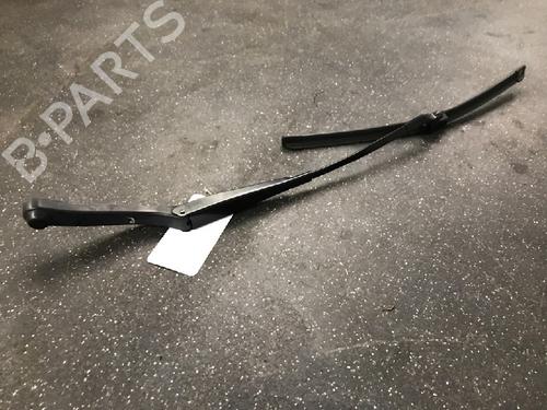 Used Front windshield wiper arm MERCEDES-BENZ GLK-CLASS (X204) 350 CDI 4-matic (204.993) (265 hp) 13161446